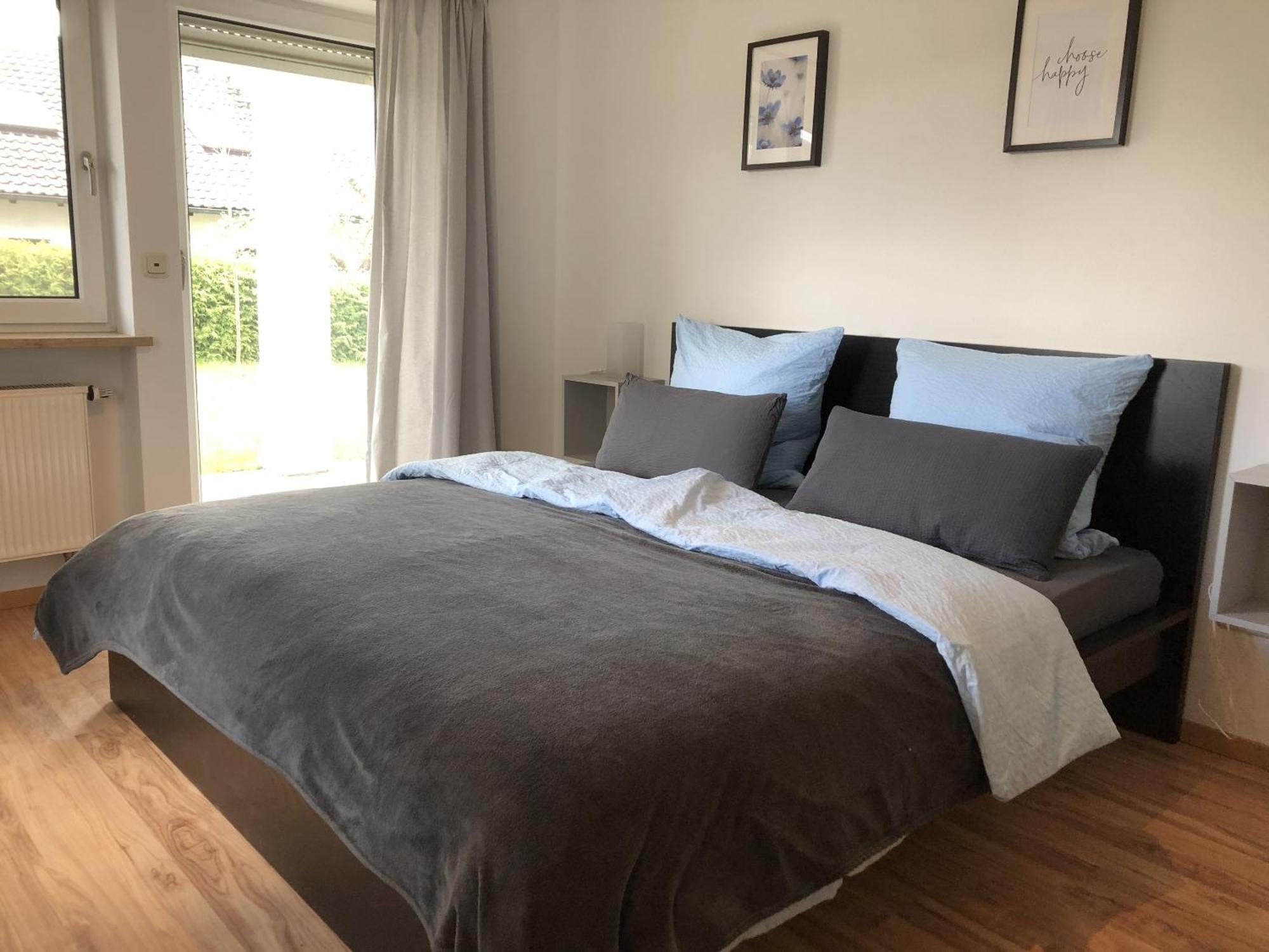 Wohnung Am Kreuzberg Fuer 8 Personen Medlingen Exterior photo